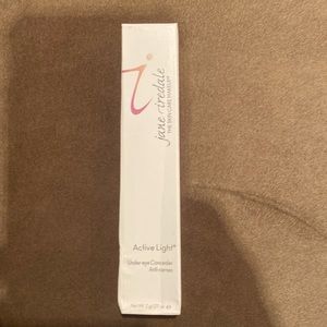 Active Light Jane Iredale under eye concealer. Number 2